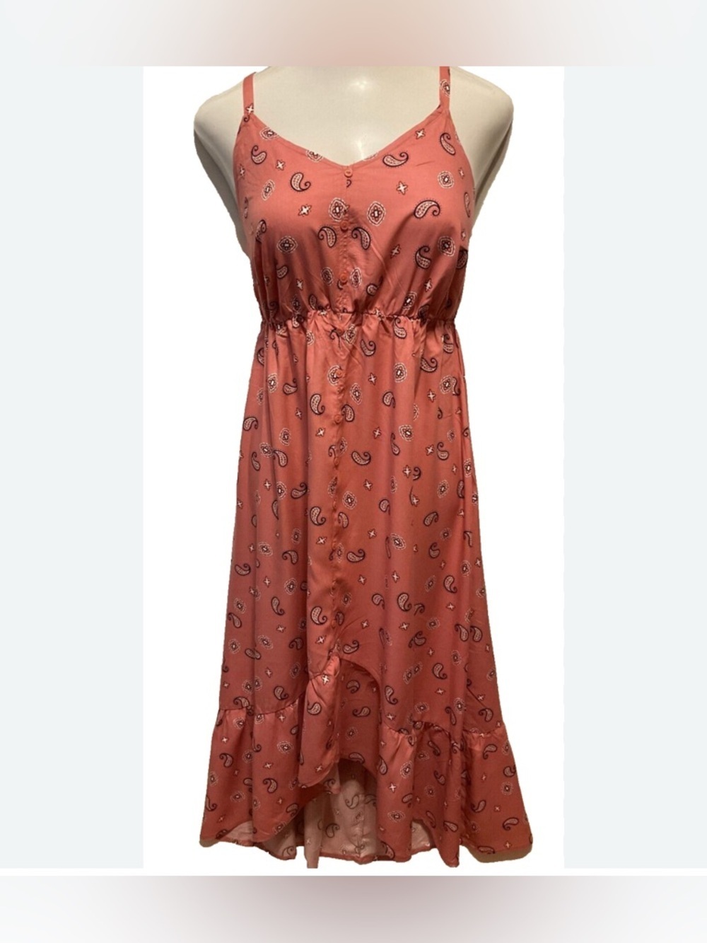 NWT-Medium Maternity Dress
Adjustable straps 
pink paisley floral ruffle hem